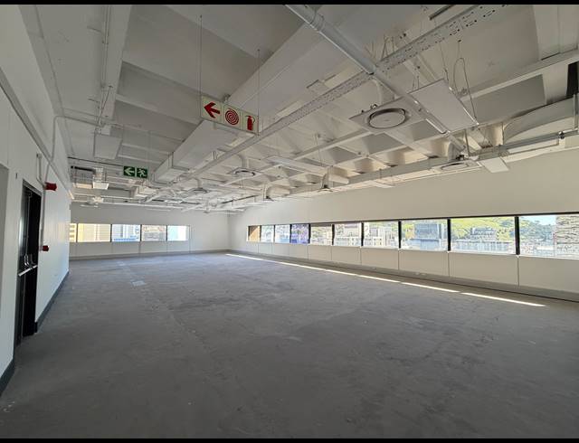 956M² BUILDING TO LET IN CAPE TOWN CITY CENTRE